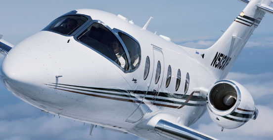 Aliserio,jet privato Hawker 400xp